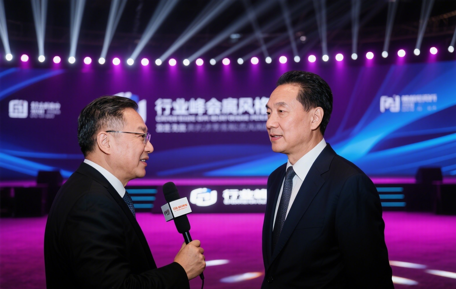 冷钱包硬盘 vs Ledger：2025年教你安全备份加密资产的硬核指南，必看